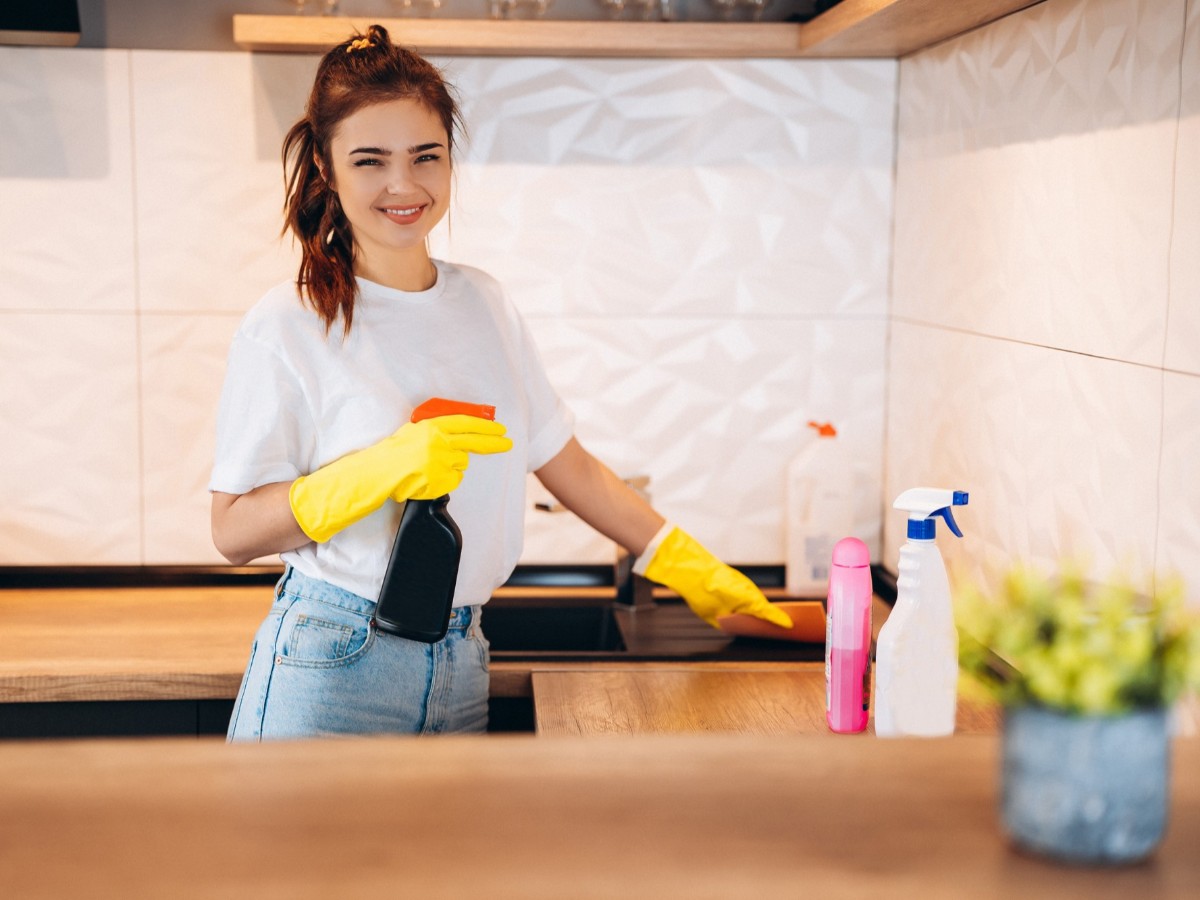 Czyszczenie blatów kuchennych