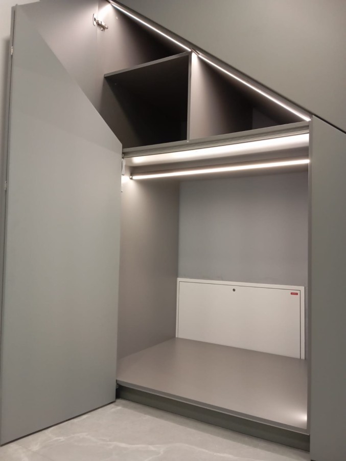 Szara zabudowana z oświetleniem